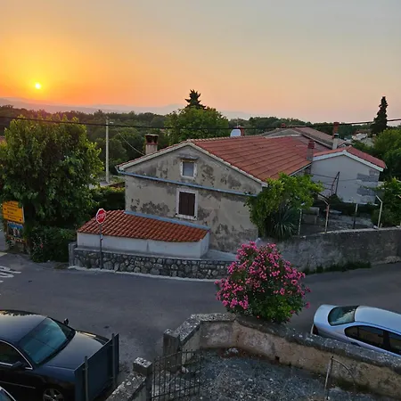 Villa Nautia Stone House Milohnici