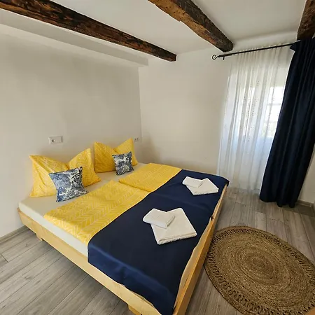 Nautia Stone House Milohnici